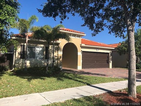 2nd image of 1560 NE 36th Ave #1560