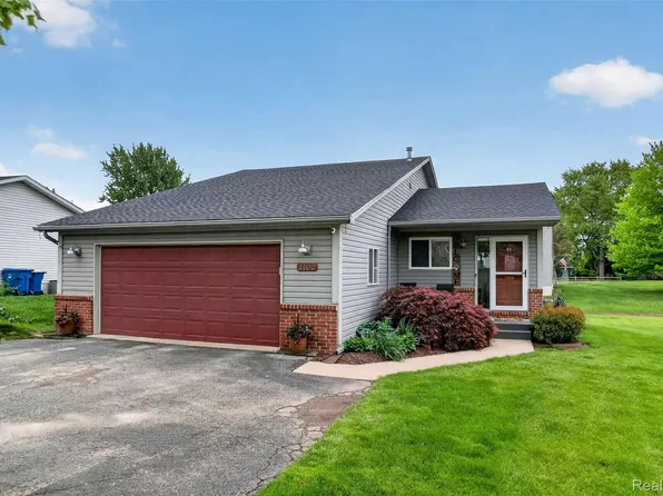 1102 Erskine Way, Waterford, MI 48328