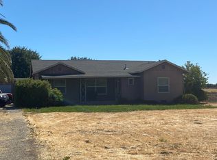 990 N 1st St, Patterson, CA 95363