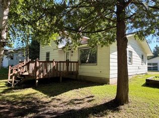 606 9th Ave SE, Roseau, MN 56751