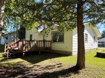 606 9th Ave SE, Roseau, MN, 56751