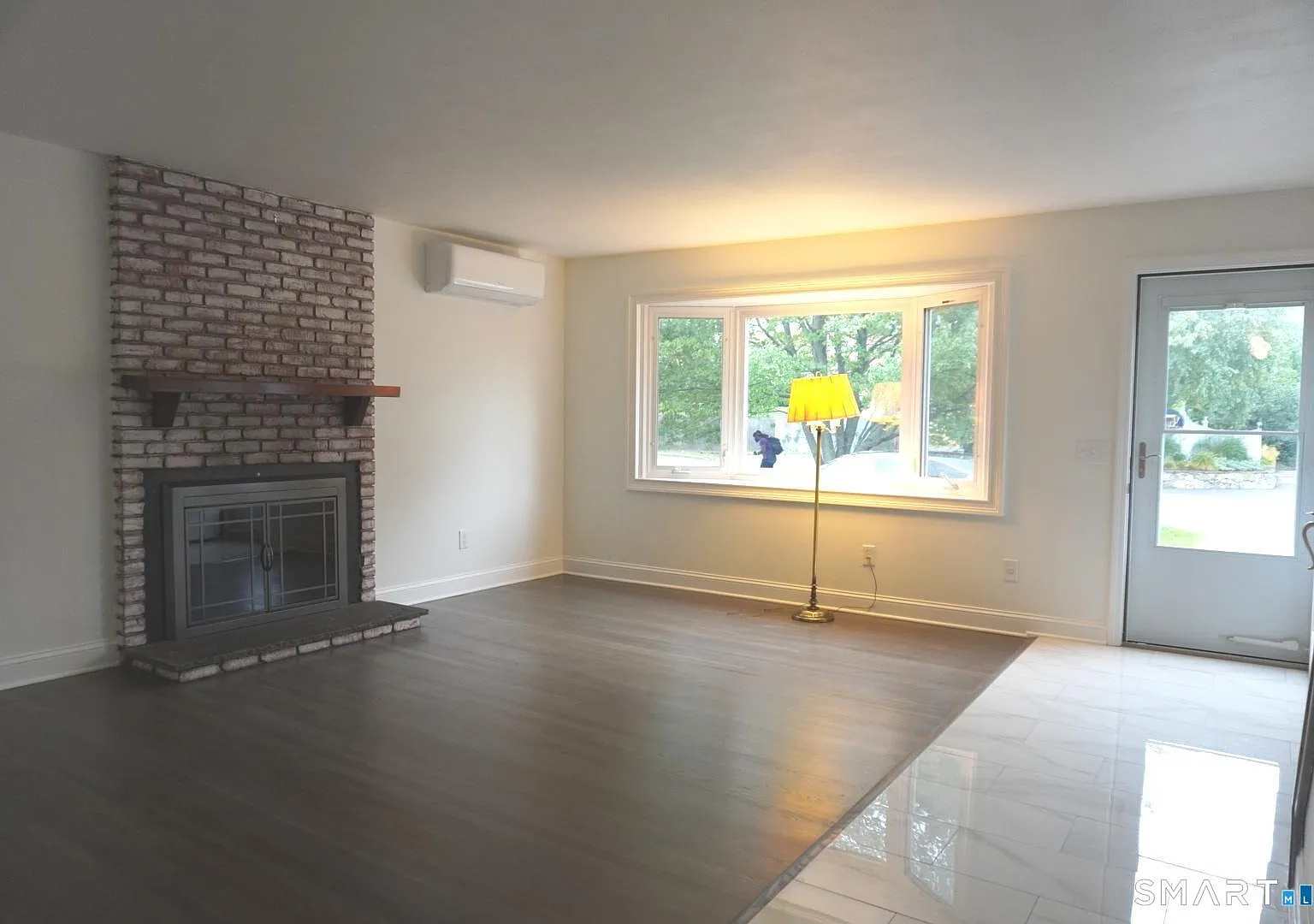 3 bed, 2.0 bath, 1700 sqft, $4,000 — Photo 3