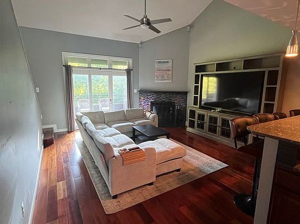 13807 Amiot Dr APT C