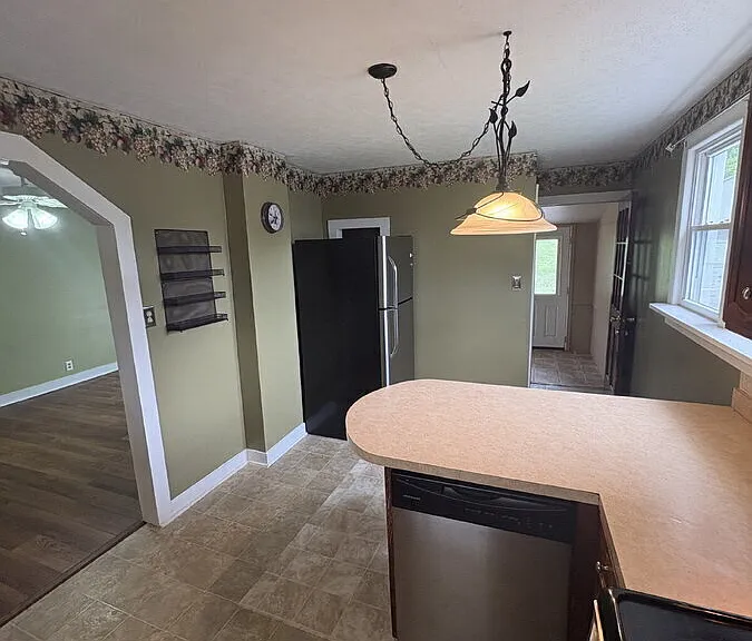 3053 N Valley Pike — Photo 12