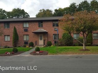 19 Hart Cir APT 9, Waterbury, CT 06705