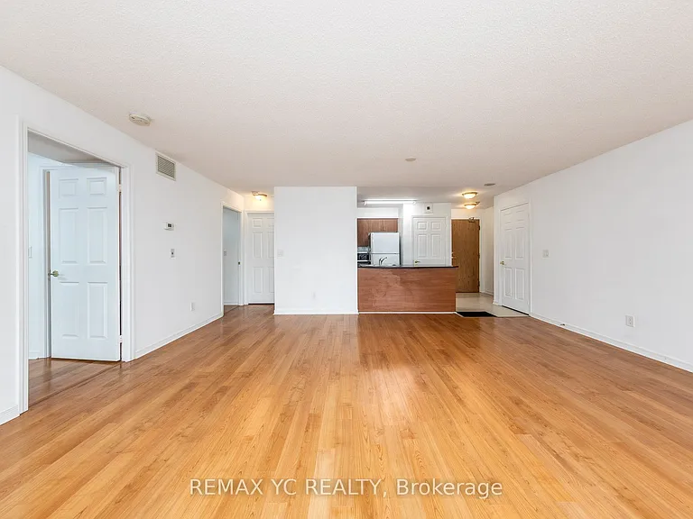 5500 Yonge St #2410 — Photo 11