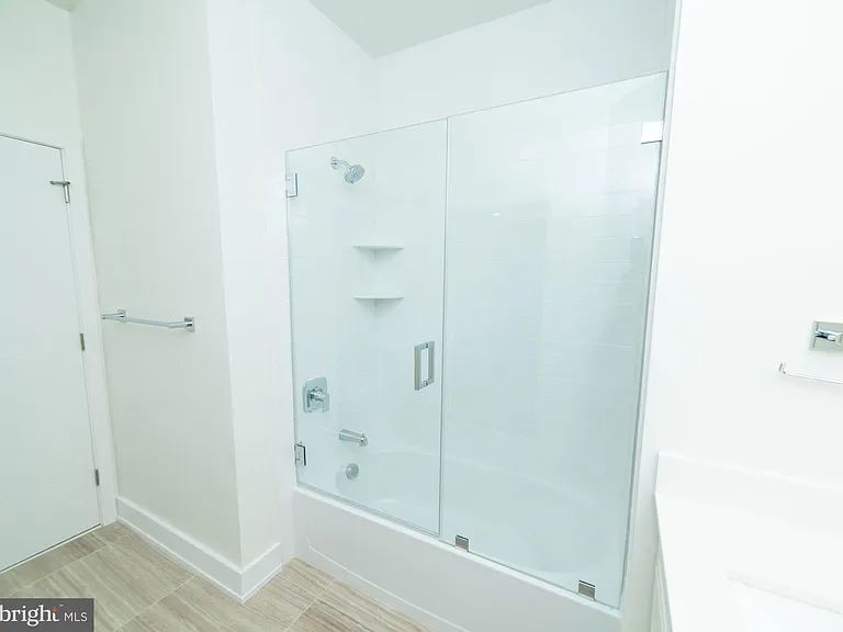 19 Lincoln Ct #103 — Photo 14