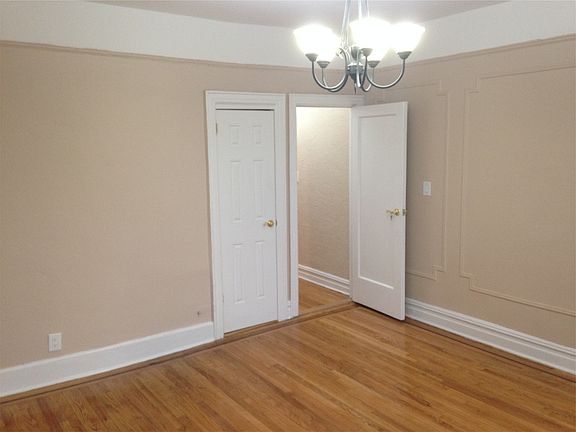 3rd image of 2114 Caton Ave APT 4A