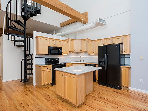 4th image of 1555 California St APT 419