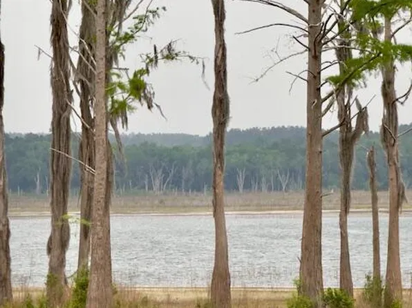 Lakeshore Dr, Chipley, FL 32428