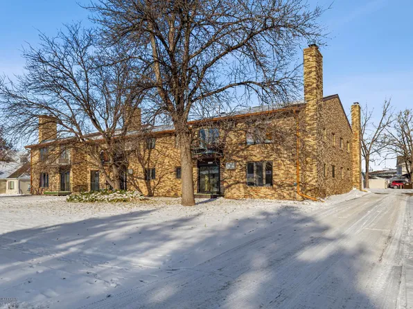 2308 18th St S APT E, Fargo, ND 58103