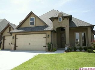 404 W 127th Pl, Jenks, OK 74037
