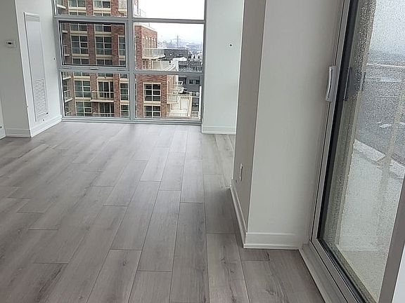 3rd image of 1787 Saint Clair Ave W #706