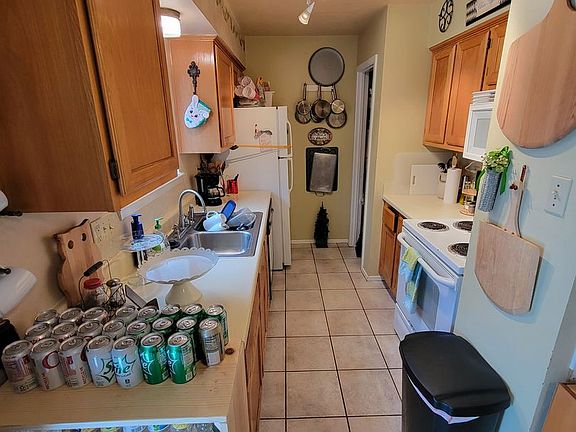 5th image of 1904 Dartmouth St APT H6