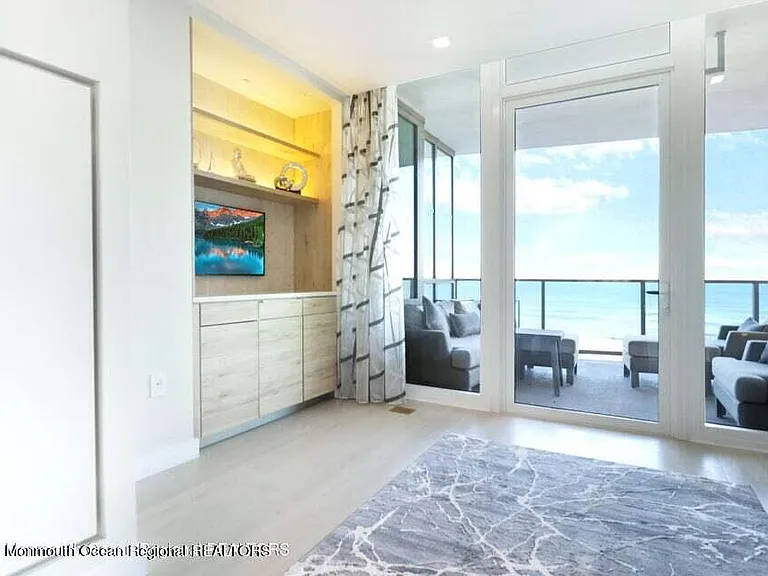 1101 N Ocean Ave #902 — Photo 26