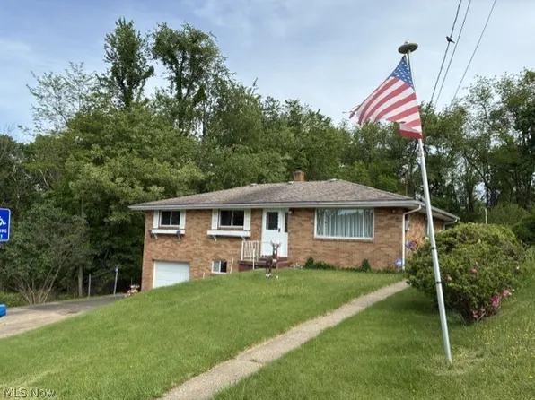 216 Lane St, Weirton, WV 26062