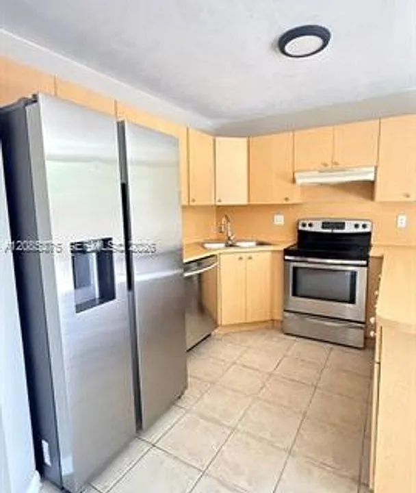 16042 SW 86th Ln #Townhouse 16042
