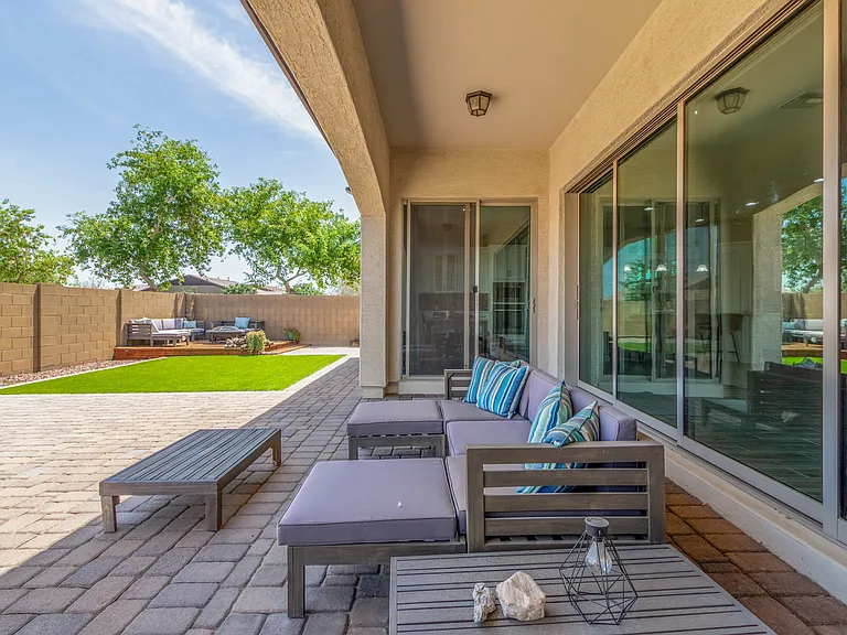 1342 E Milada Dr — Photo 8
