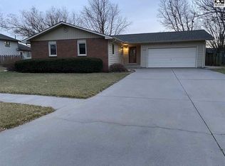 605 Manchester Ct, McPherson, KS 67460