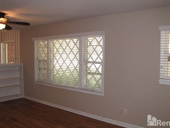 4th image of 3724 N Hills Dr
