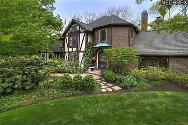 1st image of 4 Foxwood Ln