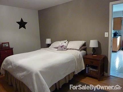 Bedroom 2
						:
						Right off the kitchen, great closet space and windows.