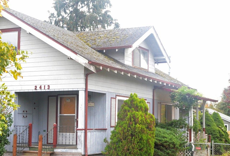 1st image of 2413 15th Ave SE