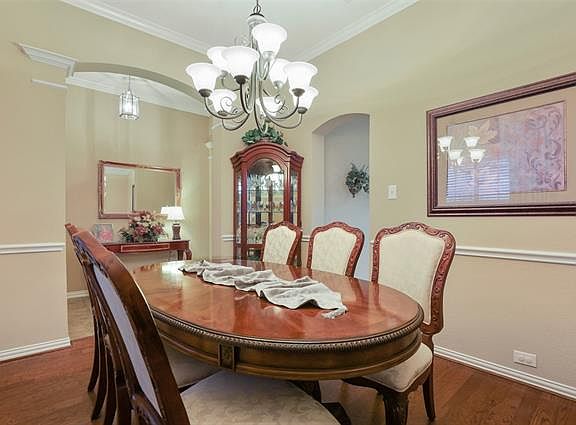 4th image of 322 Highland Fairway Ln