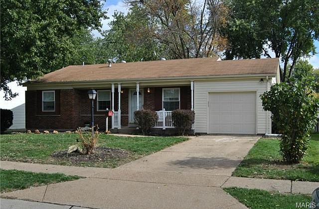 1st image of 7414 Foxtrail Dr
