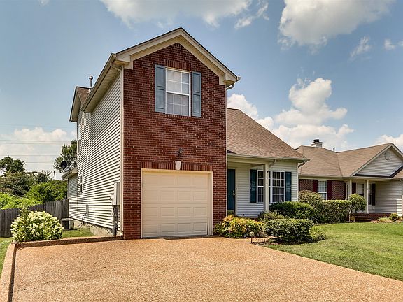3rd image of 2949 Riverbend Dr