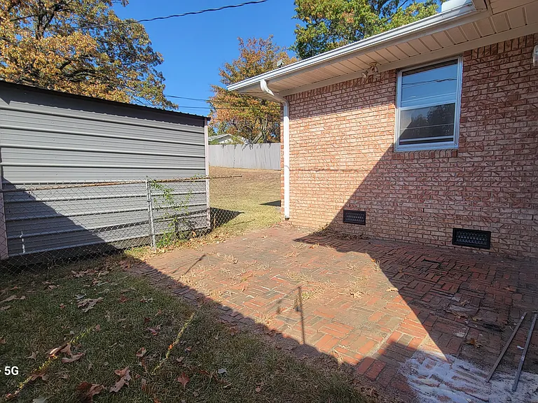 908 N Hughes St — Photo 3