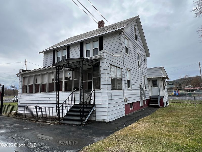 2nd image of 22 Williams Street