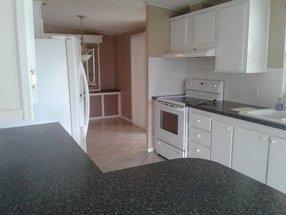 5th image of 525 Montego Bay Dr