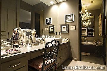 4th image of 10 S Briar Hollow Ln Unit 20