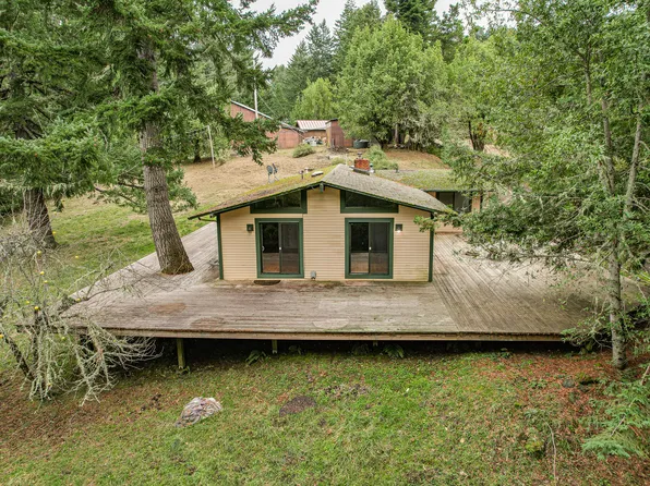 7646 Kneeland Rd, Kneeland, CA 95549