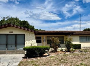 2826 Raven Dr, Holiday, FL 34690