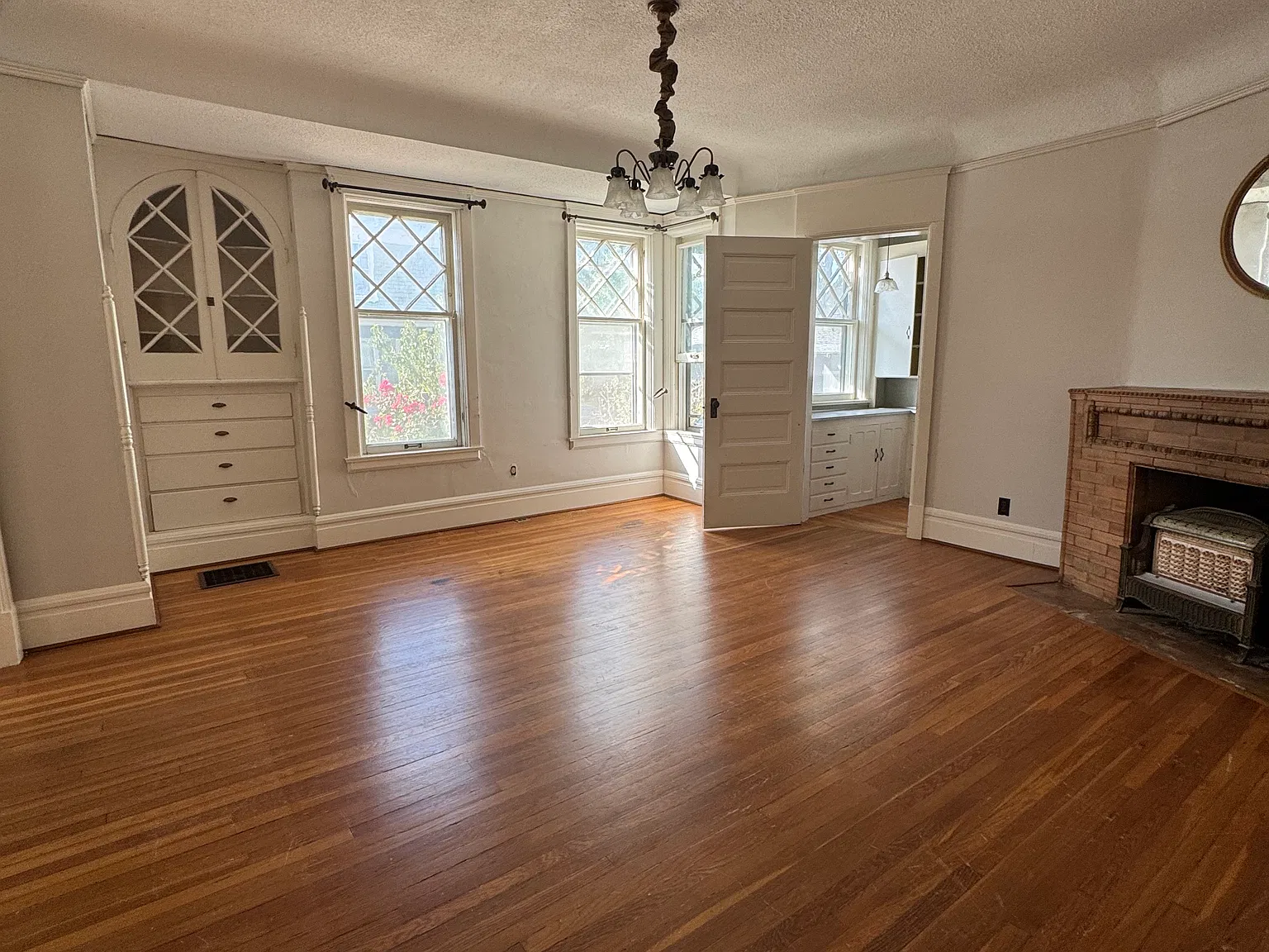4 bed, 1528 sqft, $1,350 — Photo 4