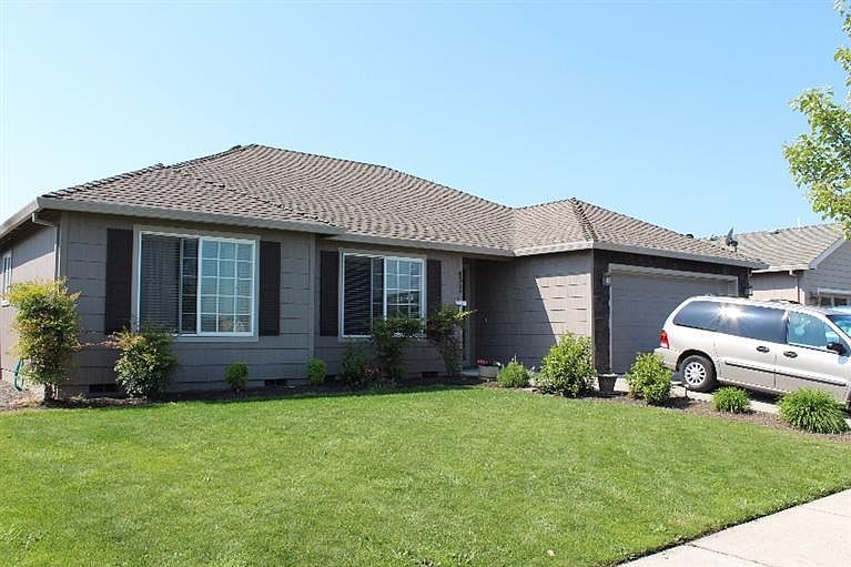 1st image of 923 Worchester Dr