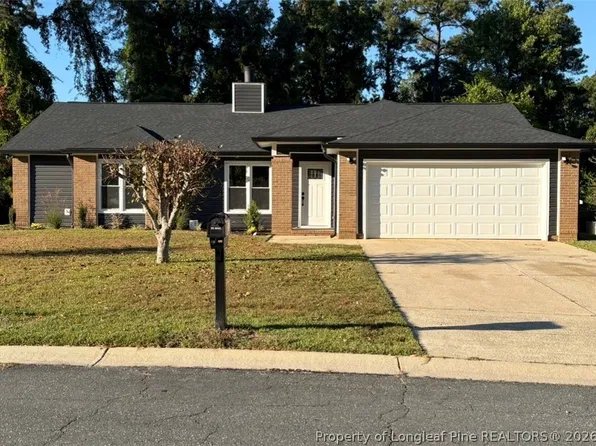 689 Glenola St, Fayetteville, NC 28311