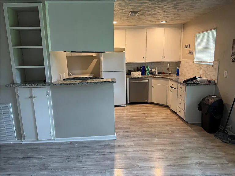 7626 Rhobell St — Photo 12