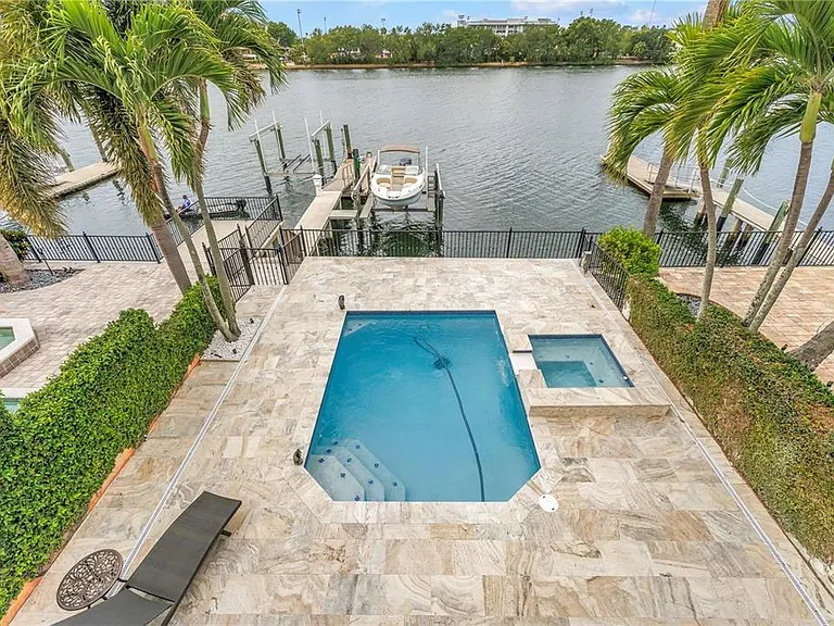 1133 Abbeys Way — Photo 53