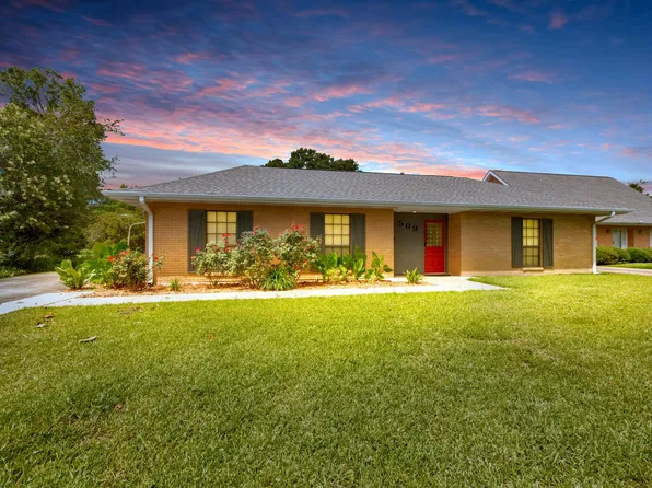 (undisclosed Address), Breaux Bridge, LA 70517