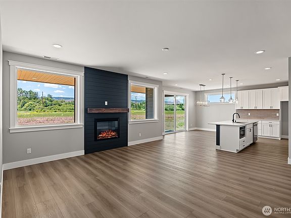 3rd image of 600 Thorp Landing Lane