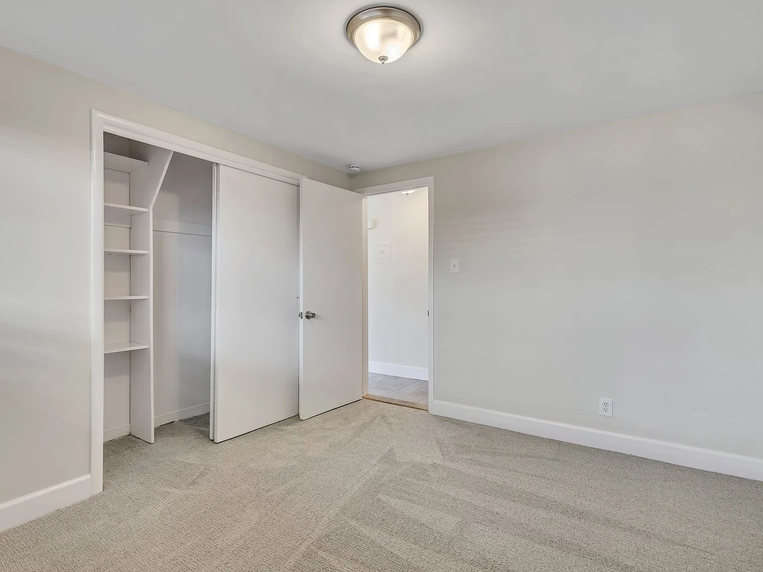 First Avenue Apartments — Photo 4