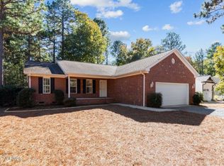 2035 Longleaf Dr W, Pinehurst, NC 28374