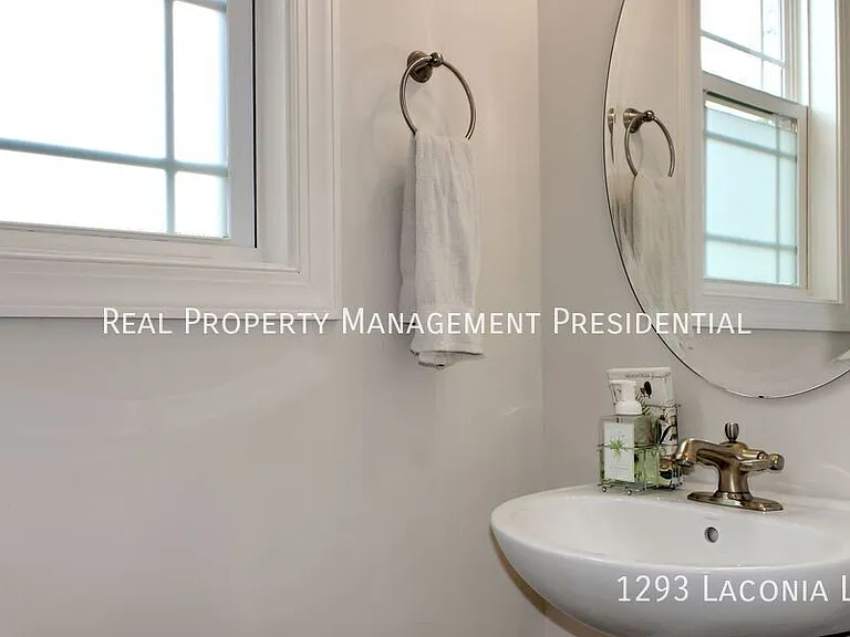 1293 Laconia Ln — Photo 9