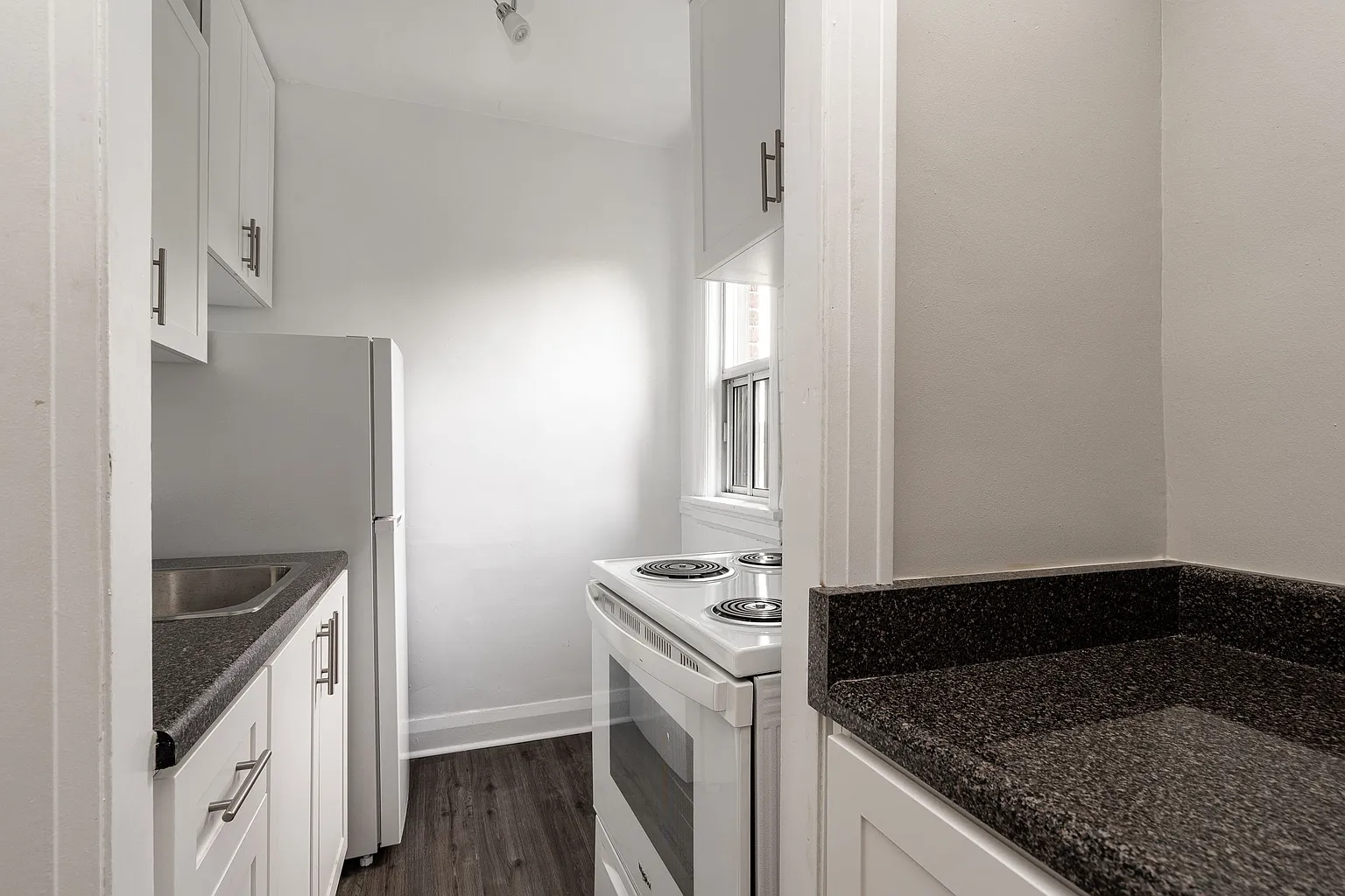 143 Arlington Ave #6bb8bb524 photo 1
