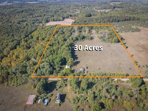 885 N 128th Ave, Hart, MI 49420