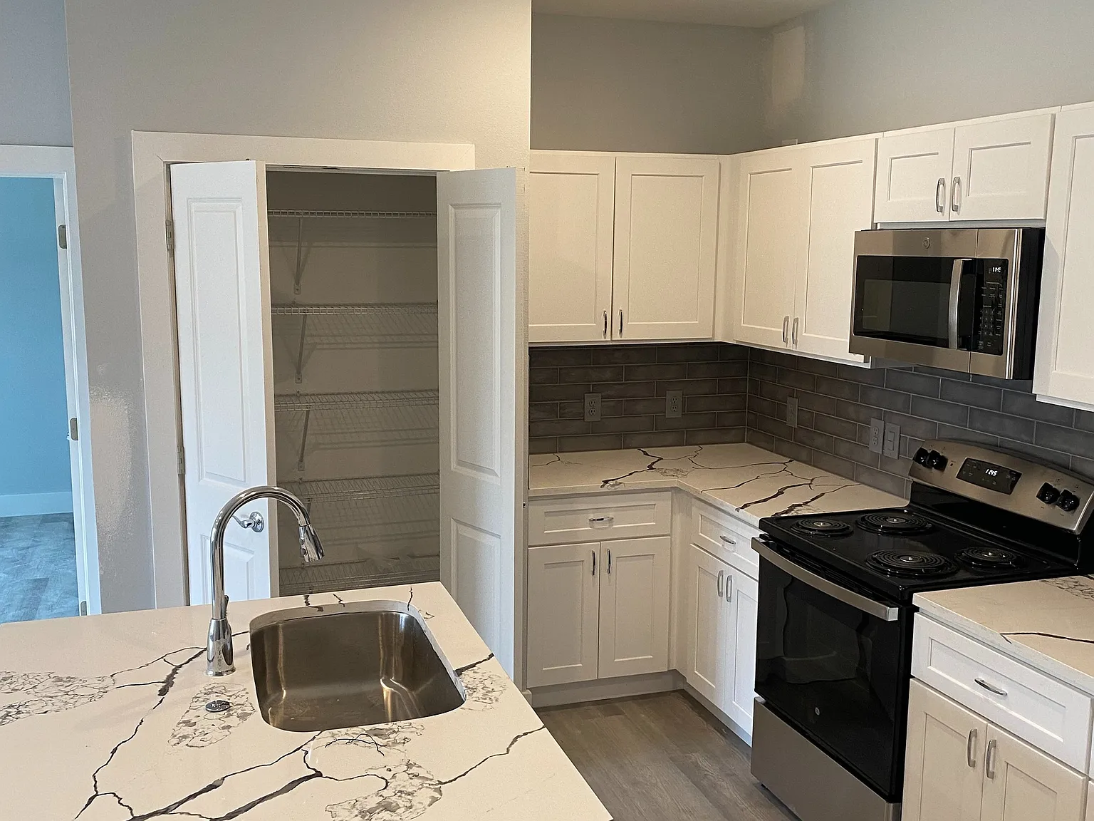 Rudel Crossing Apartment Homes — Photo 1