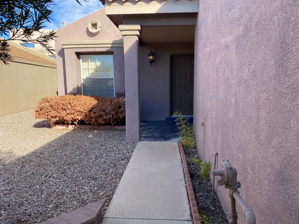 2245 San Felipe, Las Cruces, NM 88011